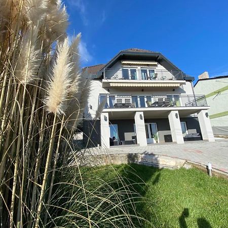 Balkon Apartmanhaz Panzio Balatonfüred Zewnętrze zdjęcie