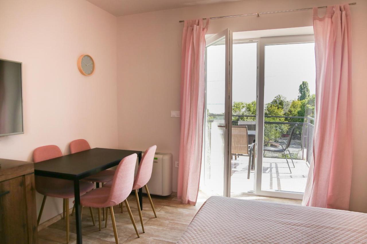 Balkon Apartmanhaz Panzio Balatonfüred Zewnętrze zdjęcie
