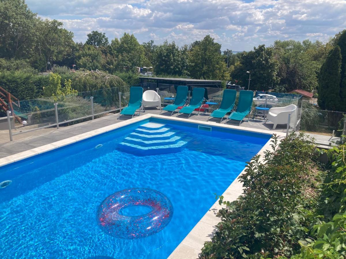 Balkon Apartmanhaz Panzio Balatonfüred Zewnętrze zdjęcie
