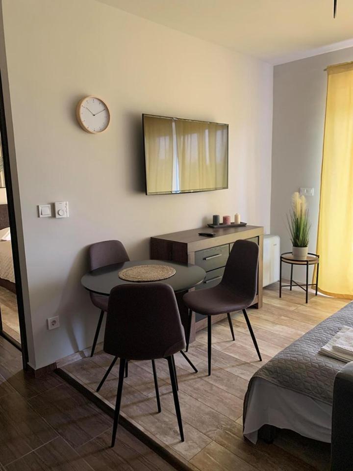 Balkon Apartmanhaz Panzio Balatonfüred Zewnętrze zdjęcie