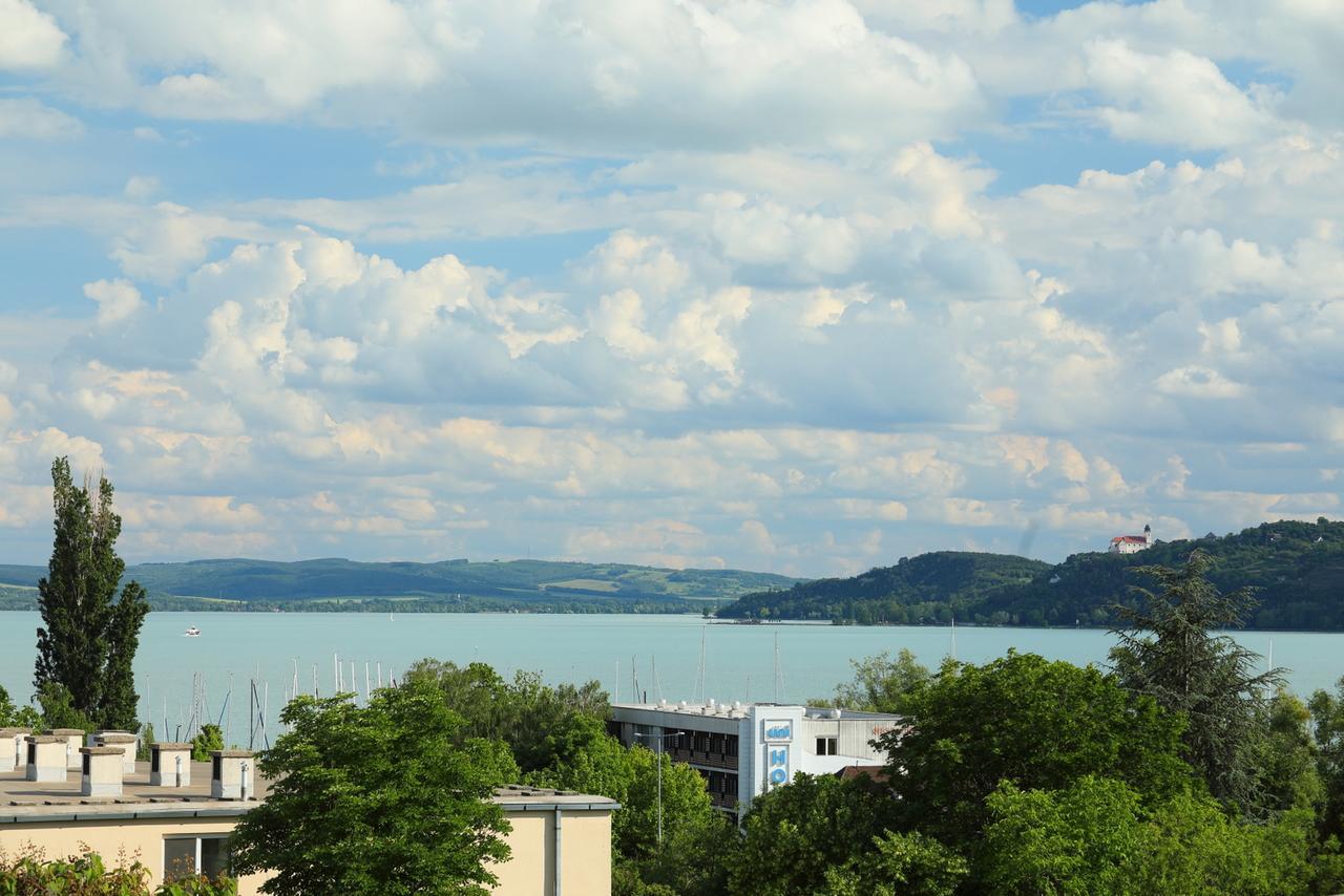 Balkon Apartmanhaz Panzio Balatonfüred Zewnętrze zdjęcie